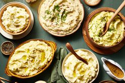 5 of the best mashed potato recipes on a Thanksgiving table. 